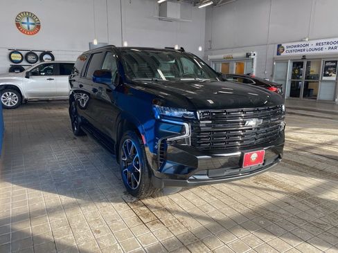 Used 2023 Chevrolet Suburban RST w/ Luxury Package image 16