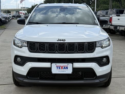 New 2026 Jeep Compass Latitude AWD/4WD image 7