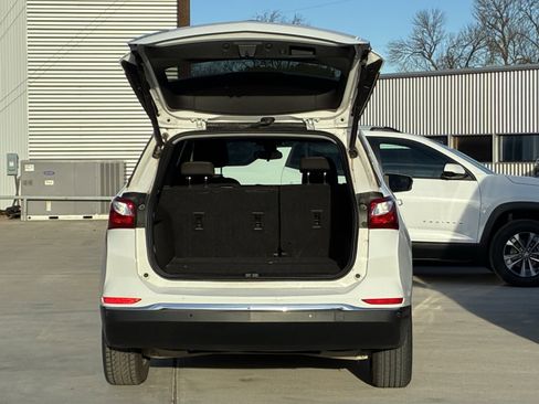Used 2020 Chevrolet Equinox LT image 9