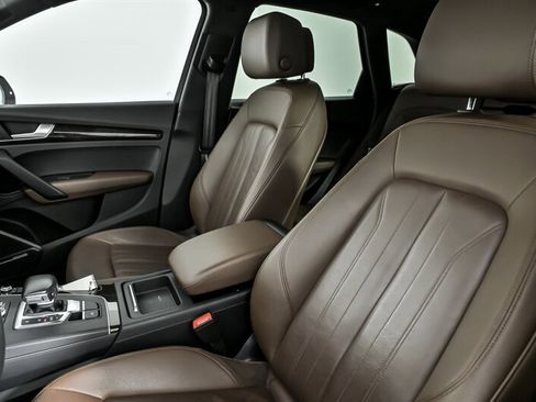 Used 2018 Audi Q5 2.0T Premium Plus w/ Premium Plus Package image 21