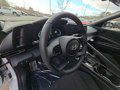 New 2026 Hyundai Elantra SEL Sport Premium w/ Cargo Package FWD image 24