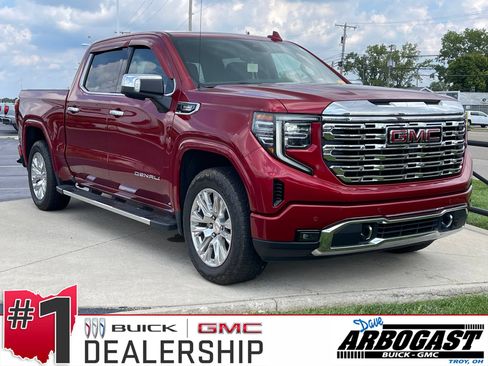 Used 2022 GMC Sierra 1500 Denali w/ Technology Package AWD/4WD image 1
