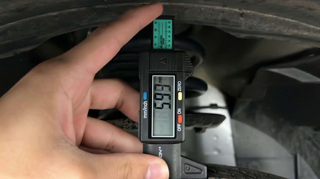 Used 2018 Dodge Grand Caravan SE FWD image 35