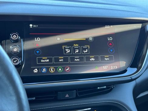 Used 2023 Buick Envision Avenir image 31