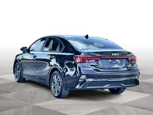Used 2024 Kia Forte LXS FWD image 6