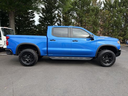 Used 2025 Chevrolet Silverado 1500 ZR2 w/ Technology Package AWD/4WD image 11