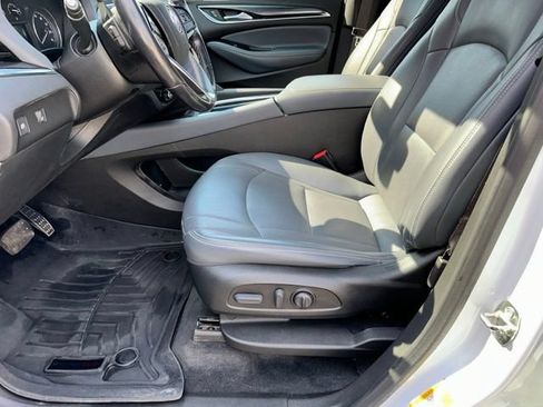 Used 2023 Buick Enclave Essence w/ Experience Buick Package FWD image 16