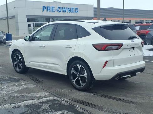 Certified 2023 Ford Escape ST-Line Select image 4