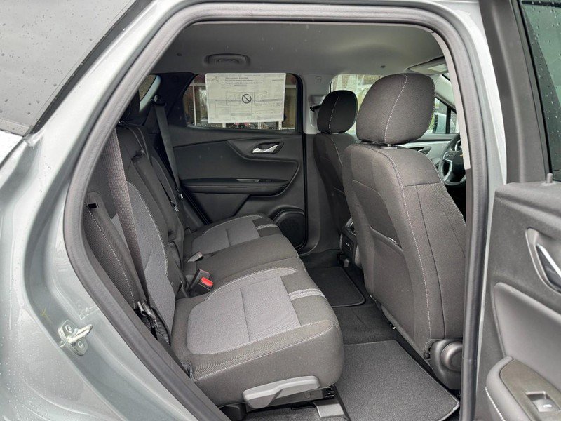 New 2026 Chevrolet Blazer LT w/ Convenience Package FWD image 5