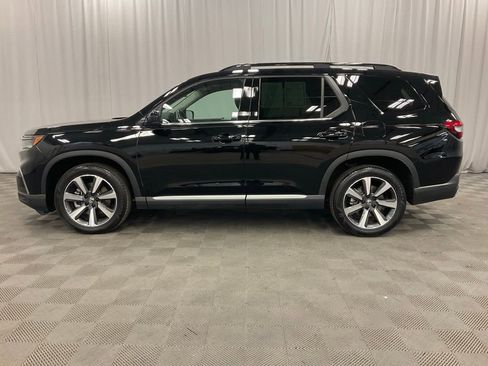 Used 2023 Honda Pilot Touring image 12