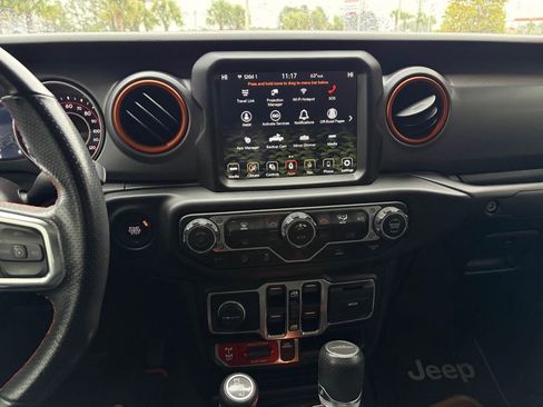 Used 2021 Jeep Gladiator Mojave image 19