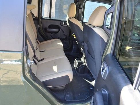 Used 2021 Jeep Gladiator Willys image 36