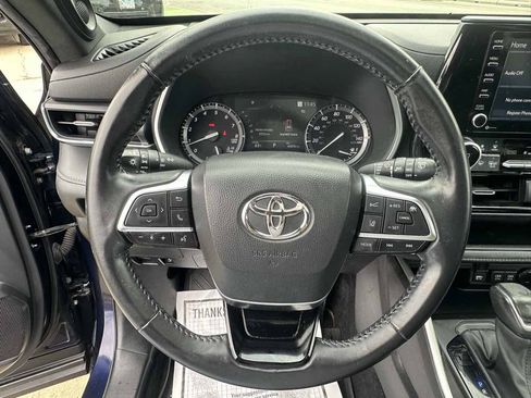 Used 2021 Toyota Highlander XSE AWD/4WD image 14