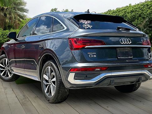 Used 2022 Audi Q5 2.0T Premium w/ Convenience Package AWD/4WD image 9