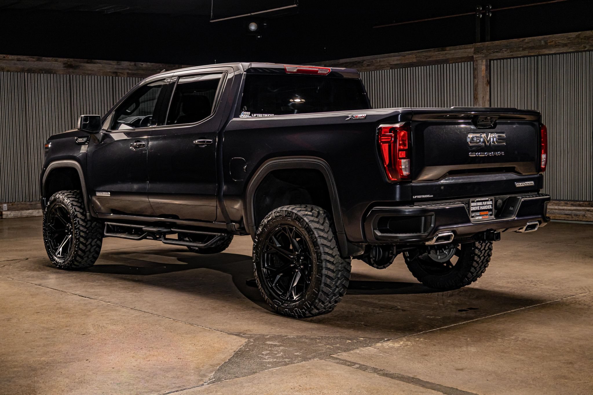 Used 2025 GMC Sierra 1500 Elevation w/ X31 Off-Road Package AWD/4WD image 7