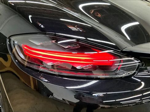 Used 2024 Porsche 718 Boxster RWD image 30