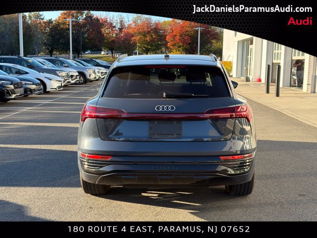 Used 2024 Audi Q8 e-tron Premium Plus w/ Premium Plus Package AWD/4WD image 5