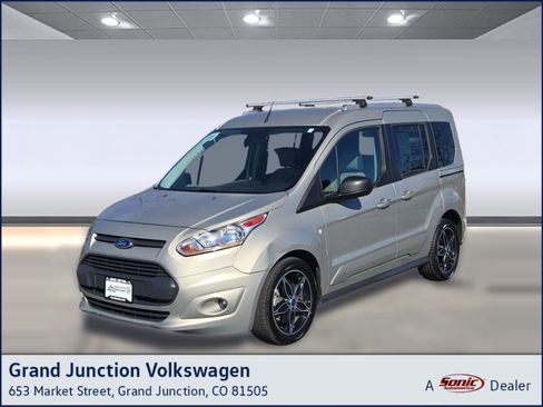 Used 2016 Ford Transit Connect XLT image 1