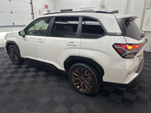 Used 2025 Subaru Forester Sport w/ Popular Package #1 AWD/4WD image 7