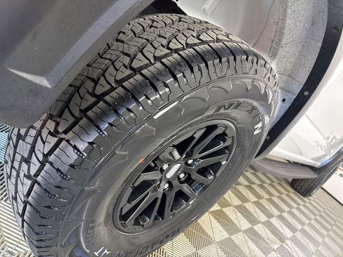 Used 2024 Ford F150 Raptor AWD/4WD image 37