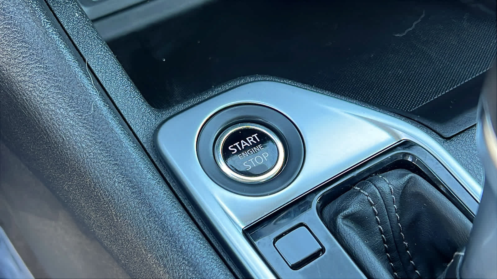 Used 2024 Nissan Sentra SV FWD image 17