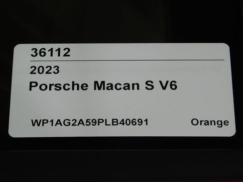 Used 2023 Porsche Macan S AWD/4WD image 92