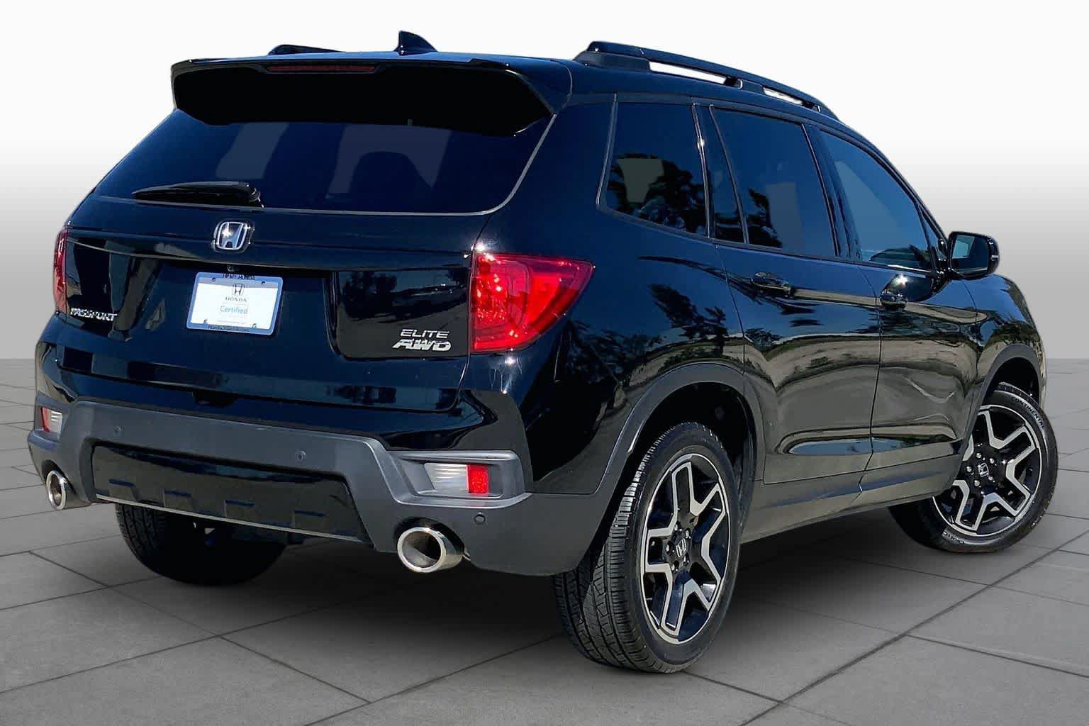 Used 2023 Honda Passport Elite image 13