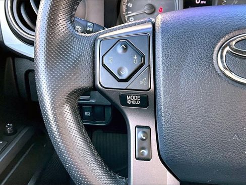 Used 2019 Toyota Tacoma TRD Off-Road w/ Technology Package image 26