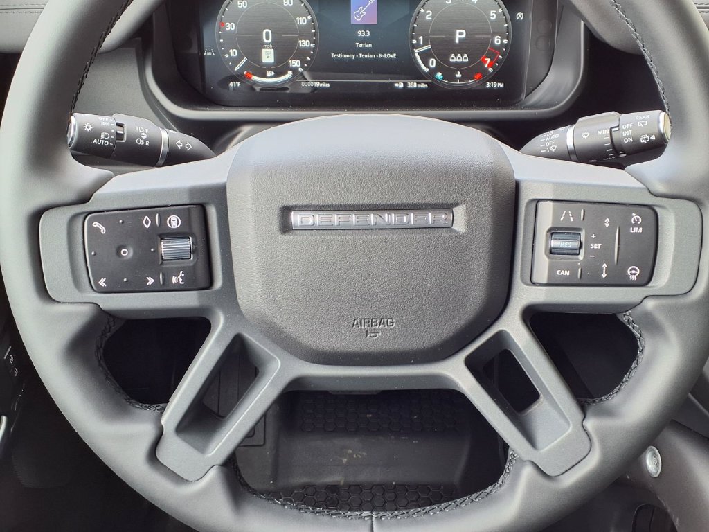 Certified 2026 Land Rover Defender 110 S AWD/4WD image 15
