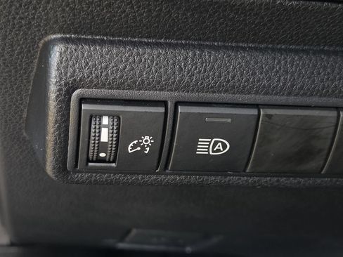 Used 2026 Toyota Corolla LE FWD image 24