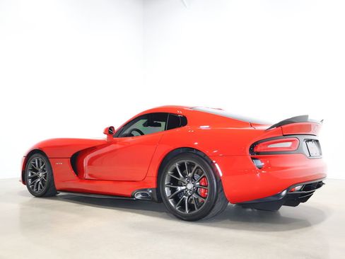 Used 2013 SRT Viper GTS w/ GTS Laguna Interior Pkg image 7