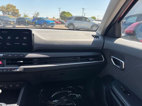 Used 2025 Kia K4 FWD image 34