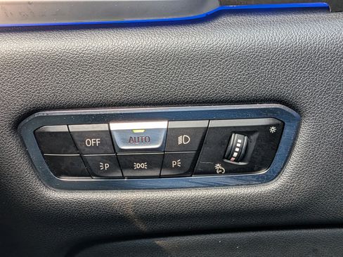 Used 2023 BMW X5 sDrive40i w/ Executive Package image 28