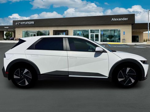New 2026 Hyundai Ioniq 5 SEL RWD image 9