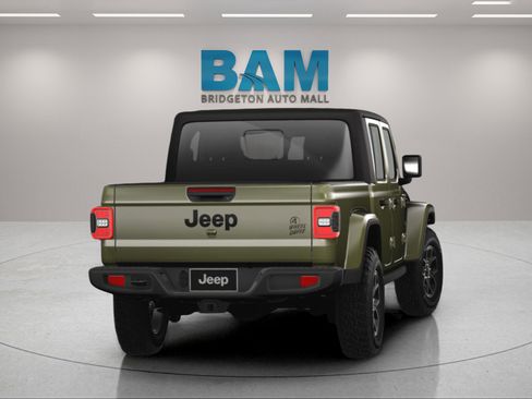 New 2025 Jeep Gladiator Willys image 11