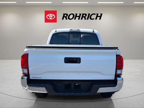 Used 2023 Toyota Tacoma SR5 w/ SR5 Appearance Package RWD image 7