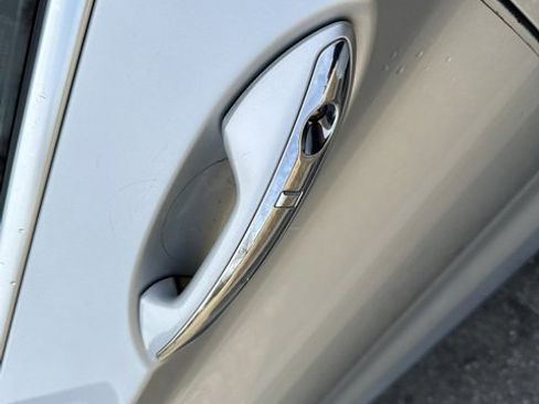 Used 2019 INFINITI QX50 Essential w/ Premium Heat Package image 10