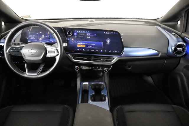 Used 2024 Chevrolet Equinox EV LT FWD image 13