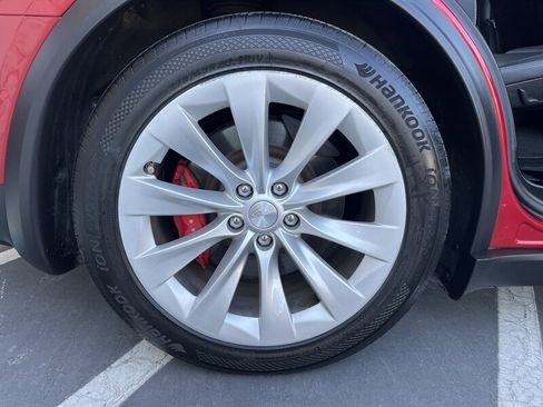 Used 2016 Tesla Model X Performance image 18