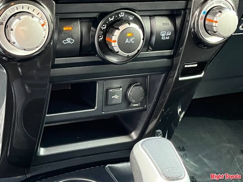 Certified 2020 Toyota 4Runner TRD Off-Road Premium w/ Moonroof Package AWD/4WD image 30