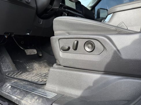 Used 2025 Chevrolet Silverado 2500 LTZ w/ Z71 Chrome Sport Edition image 25