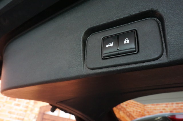 Certified 2025 Nissan Rogue SV AWD/4WD image 43