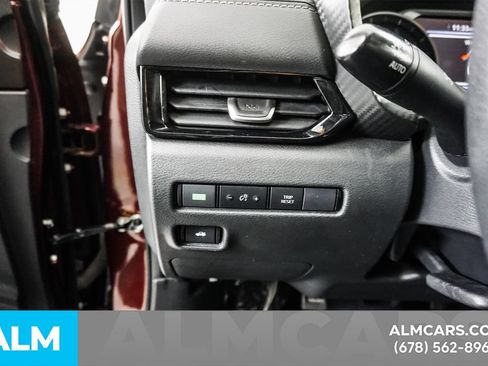 Used 2024 Nissan Sentra SV FWD image 31