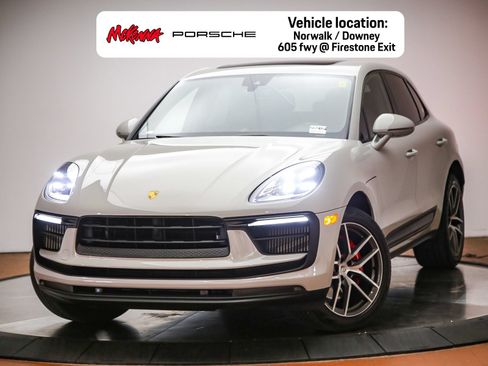 Used 2022 Porsche Macan S AWD/4WD image 1