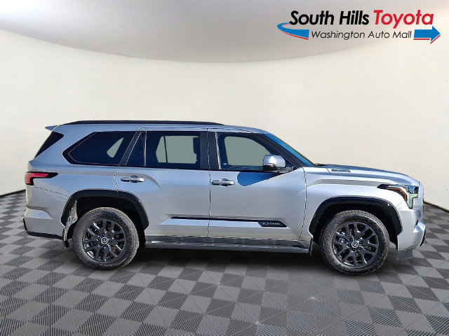 Used 2024 Toyota Sequoia Platinum AWD/4WD image 7