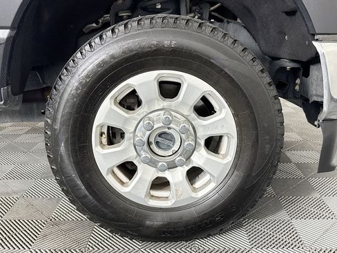 Used 2023 Ford F250 XLT image 29