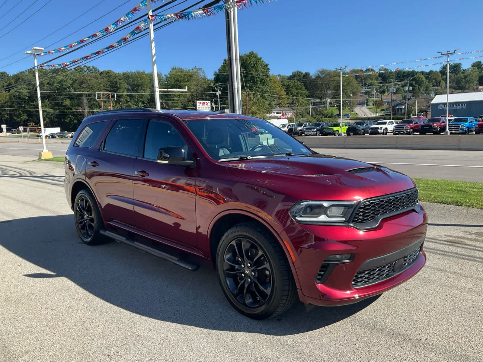 Used 2021 Dodge Durango R/T w/ Technology Group AWD/4WD image 3