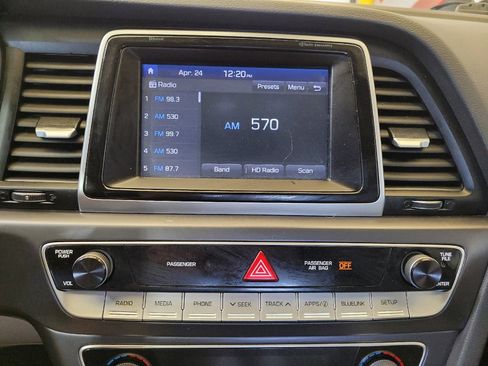 Used 2018 Hyundai Sonata FWD image 25