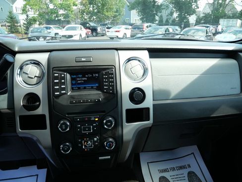 Used 2014 Ford F150 XLT w/ XLT Chrome Package RWD image 15