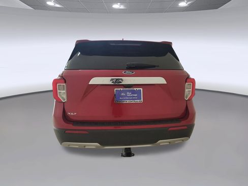 Certified 2020 Ford Explorer XLT w/ Equipment Group 202A RWD image 10